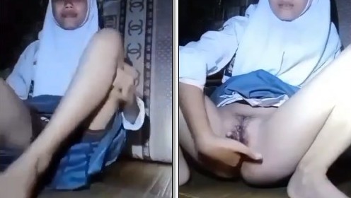 Jilbab Putih Abu Ngangkang Buat Pacar Baru